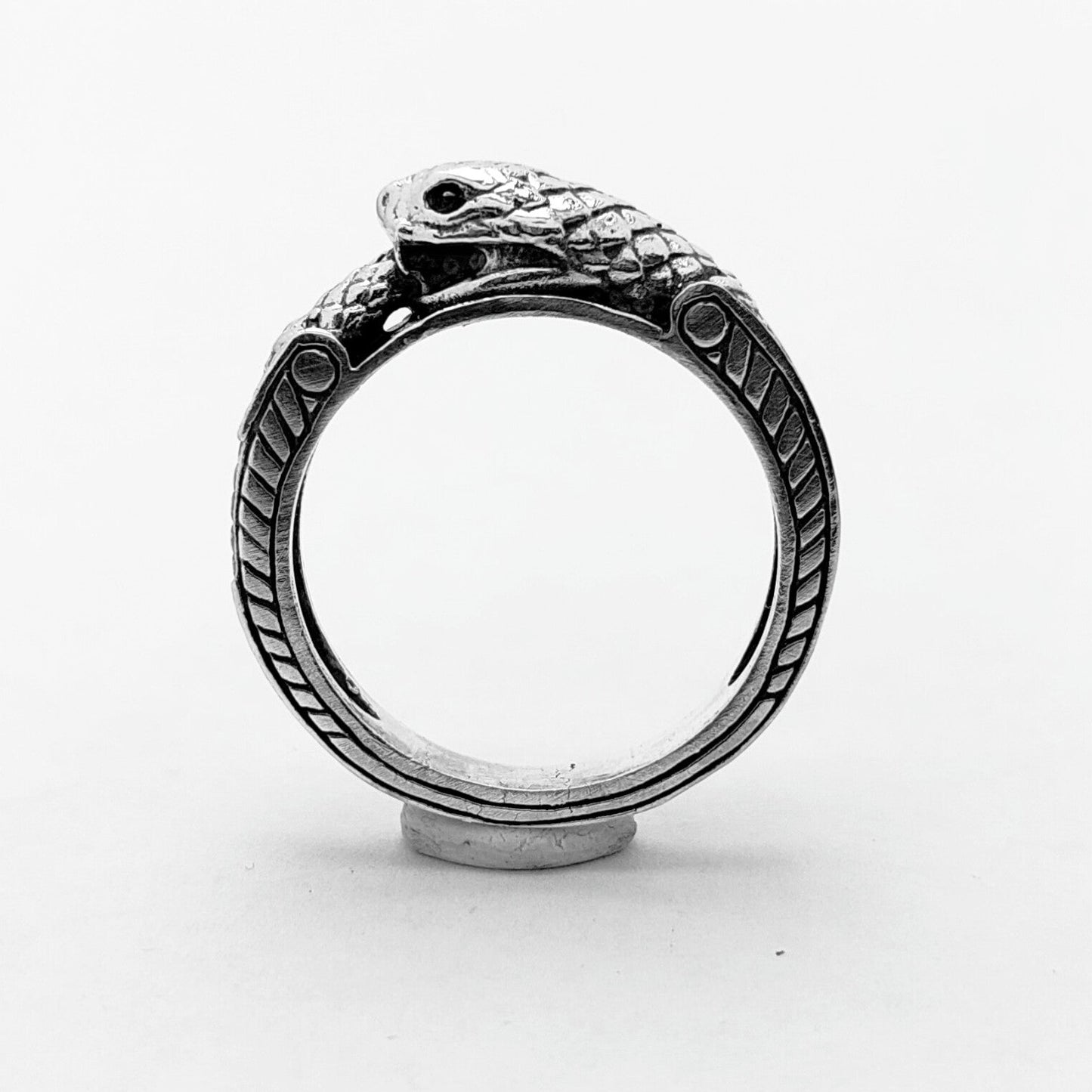 Anillo Ouroboro